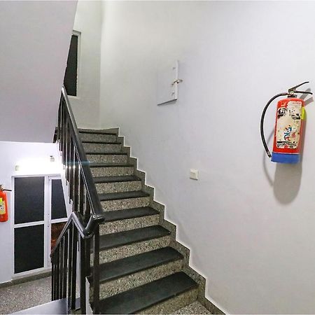 Fabhotel La Ola Нью-Дели Экстерьер фото