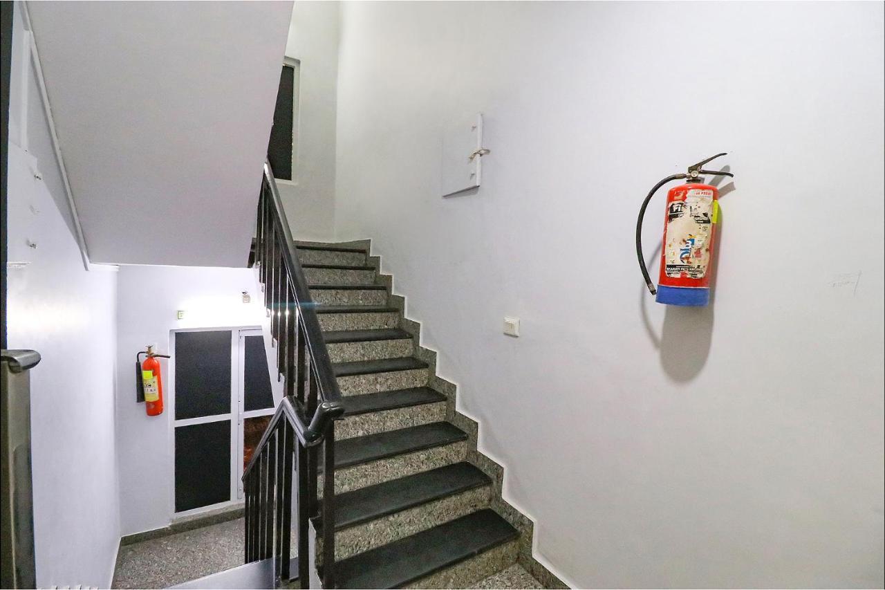 Fabhotel La Ola Нью-Дели Экстерьер фото