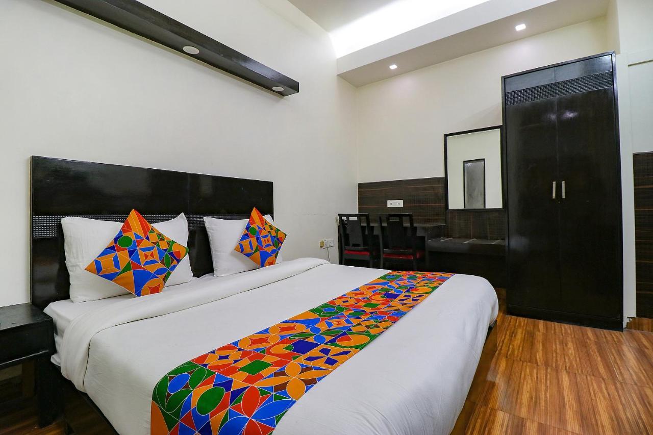 Fabhotel La Ola Нью-Дели Экстерьер фото