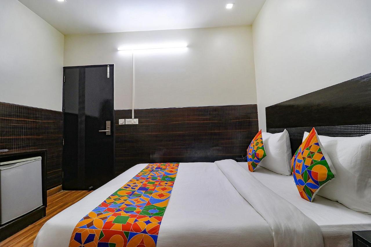 Fabhotel La Ola Нью-Дели Экстерьер фото