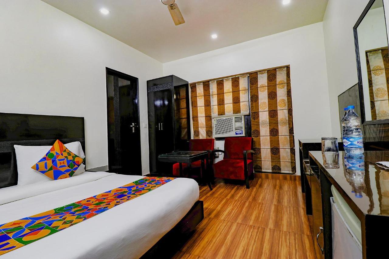 Fabhotel La Ola Нью-Дели Экстерьер фото